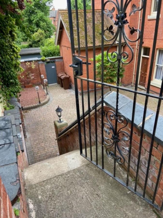 Apartament Historic House In The Park, Private Courtyard Near The Castle Nottingham Zewnętrze zdjęcie
